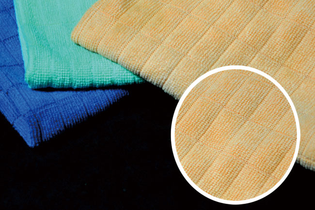 022 Weft-knitted square cloth